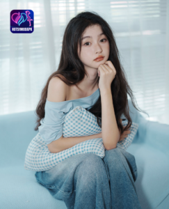Read more about the article Tang Cu Li Zi: Model Menawan di Hot51 Indonesia