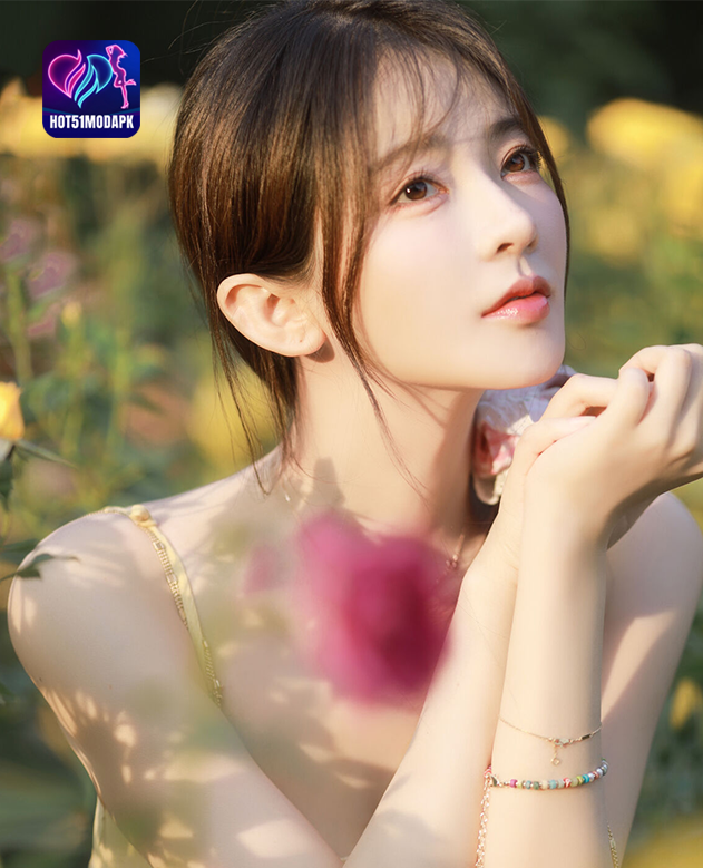 You are currently viewing Yang Yi Mo: Model Wanita Hot51 yang Menawan di Indonesia