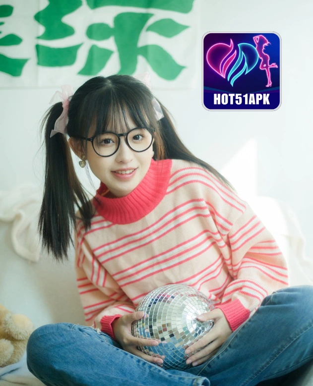 Julia Collins Bintang Cantik Hot51 Apk 2026 2 - Hot51 Julia Collins-Hot51